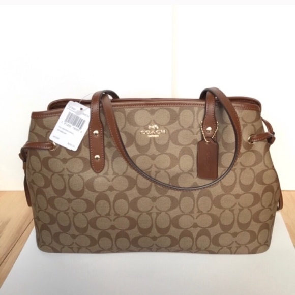 Coach Handbags - 🌷coach carryall drawstring tote/shoulder bag